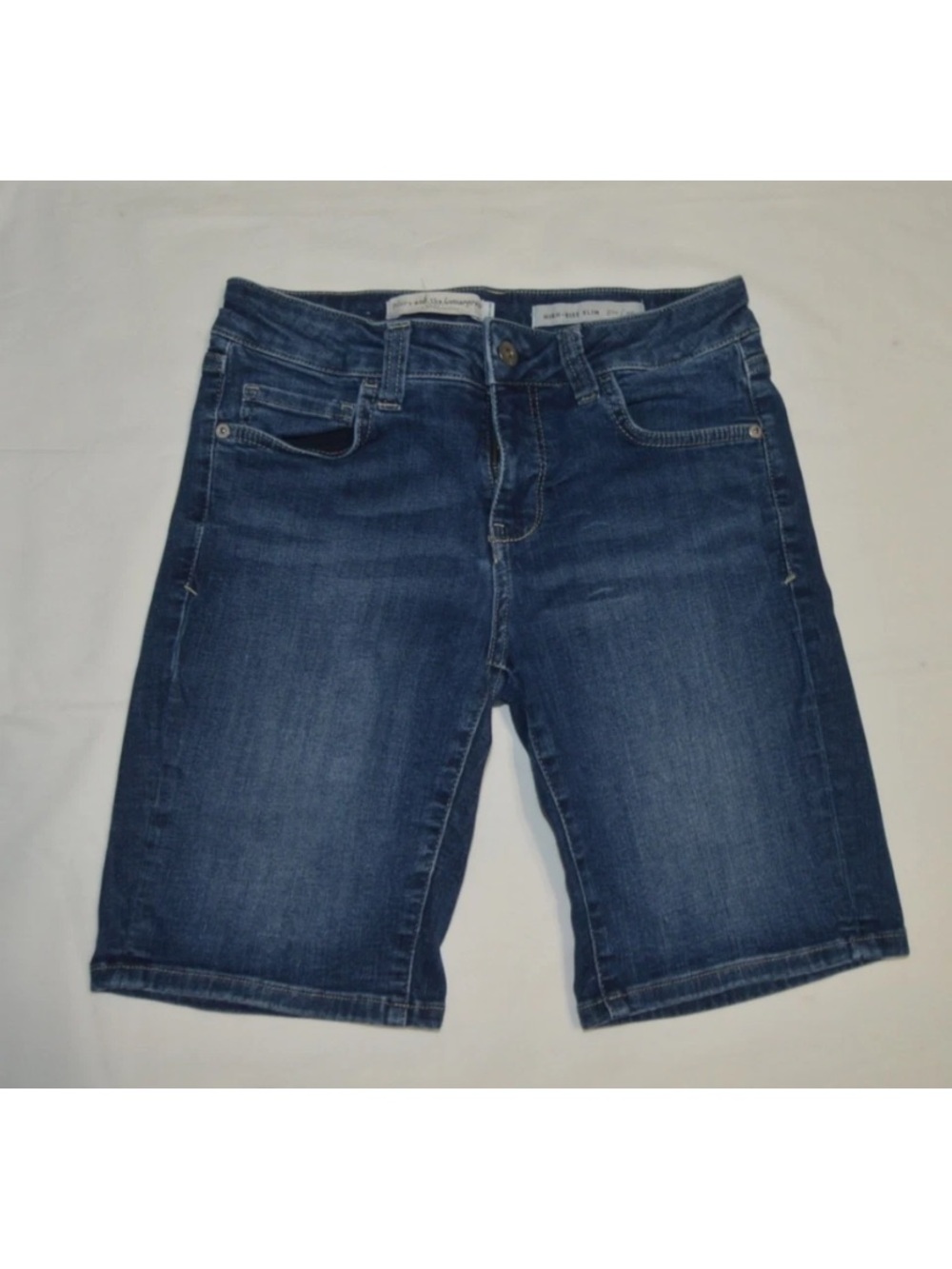 Pilcro and the Leterpress Sz 26 High-Rise Slim Medium Wash Jean Shorts
